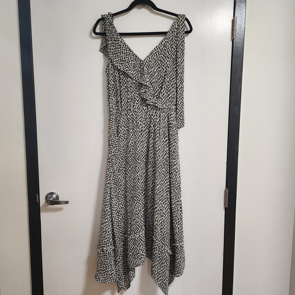 Who What Wear Dress Black‎ Cream Asymmetric Hem